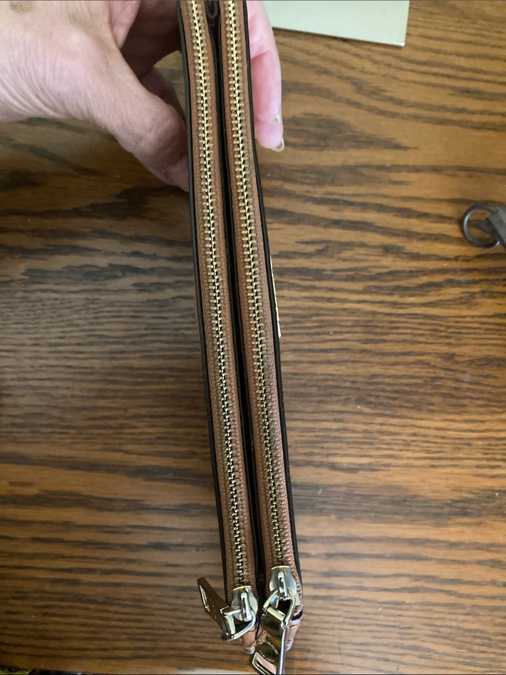 Coach Tan/Salmon Crocodile-Embossed Leather Clutch/Wristlet. - Picture 4 of 9